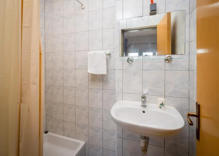 Poolside Apartamento Lokva Rogoznica