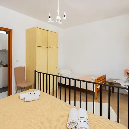 Poolside * Lokva Rogoznica