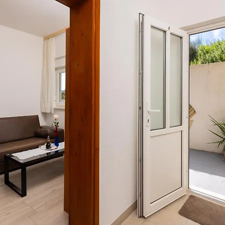 Appartement Poolside