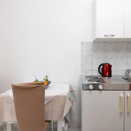 Appartement Poolside