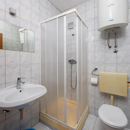 Poolside Apartmán Lokva Rogoznica