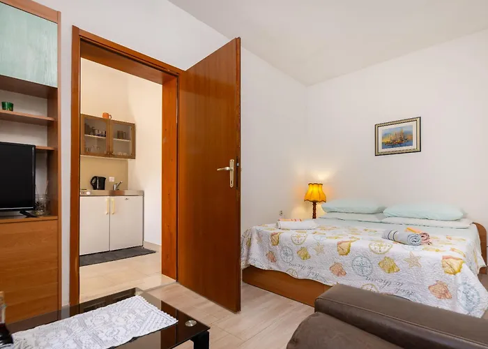 公寓 Poolside 洛克瓦罗戈兹尼察